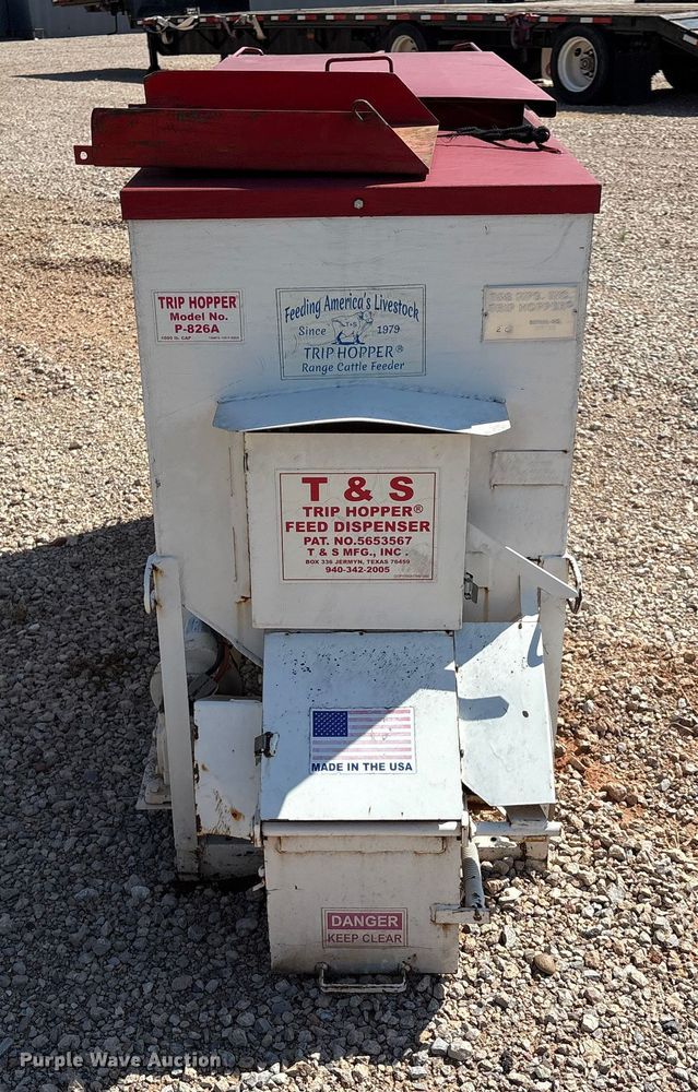 image for item IE9204 T&S Manufacturing Trip Hopper range feeder