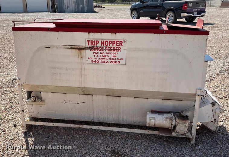 image for item IE9204 T&S Manufacturing Trip Hopper range feeder