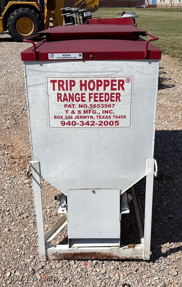 image for item IE9204 T&S Manufacturing Trip Hopper range feeder
