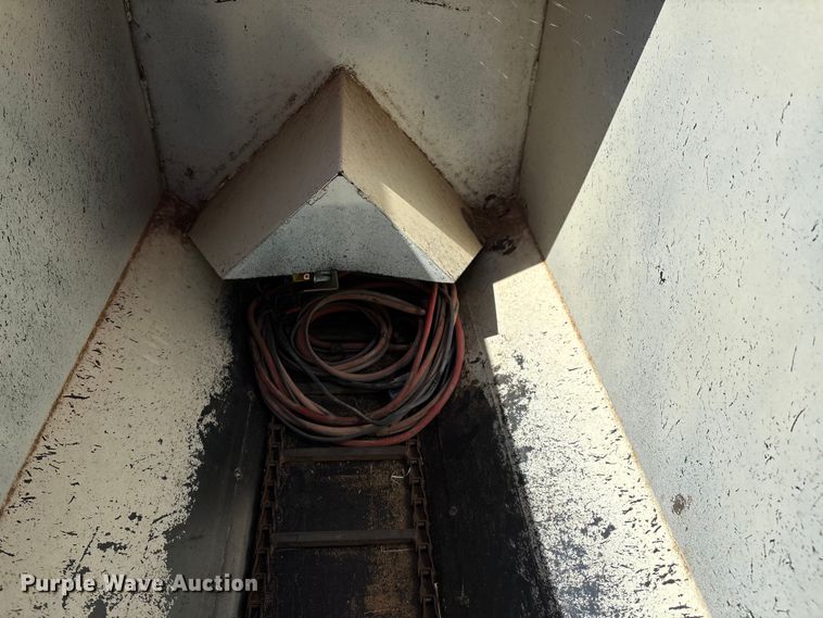 image for item IE9204 T&S Manufacturing Trip Hopper range feeder