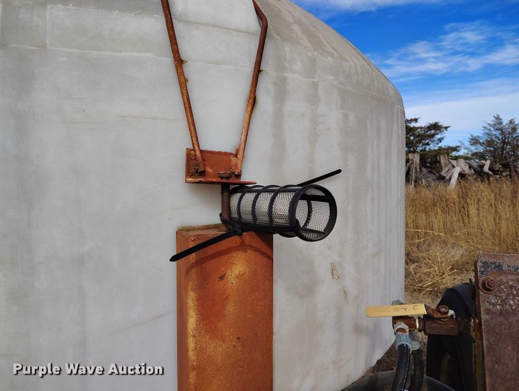 image for item IH9332 Shop built  nurse tank trailer