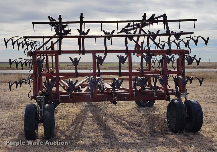 image for item IH9336 Crustbuster field cultivator