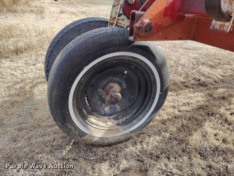 image for item IH9336 Crustbuster field cultivator