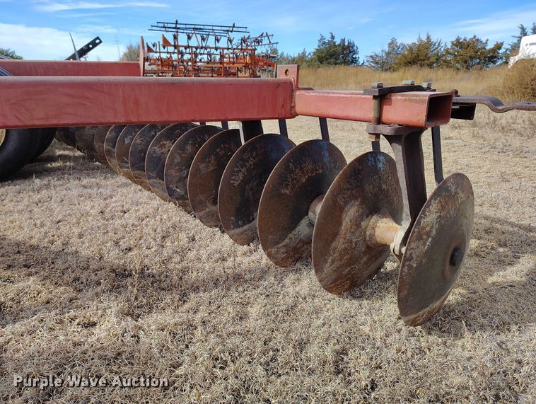 image for item IH9337 International 490 tandem disk