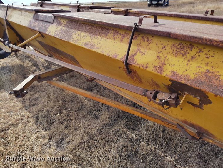 image for item IH9339 Barber drop spreader