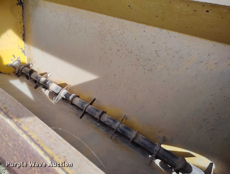 image for item IH9339 Barber drop spreader