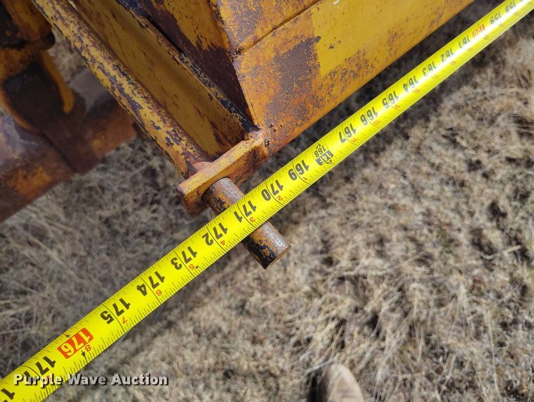 image for item IH9339 Barber drop spreader