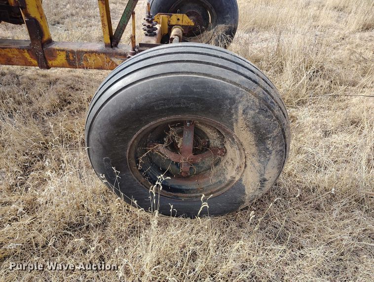 image for item IH9339 Barber drop spreader