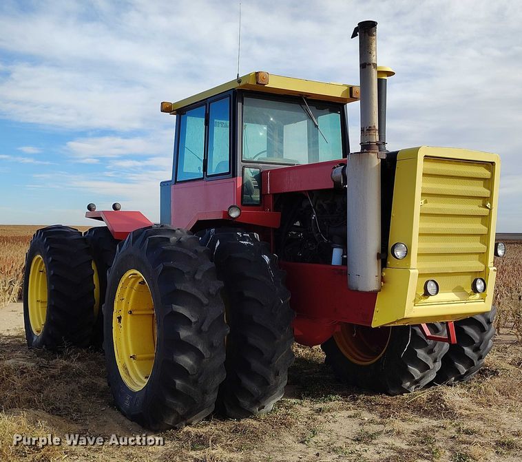 image for item IH9340 1979 Versatile 855 4WD tractor