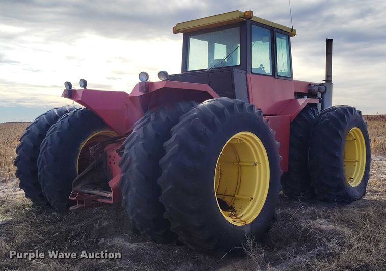 image for item IH9340 1979 Versatile 855 4WD tractor