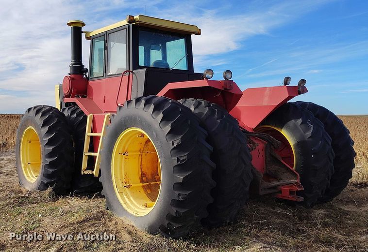image for item IH9340 1979 Versatile 855 4WD tractor