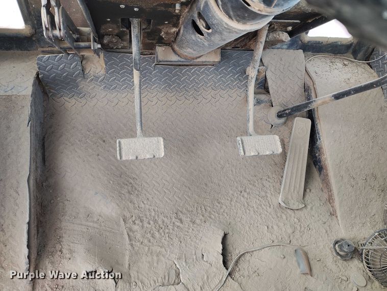 image for item IH9340 1979 Versatile 855 4WD tractor