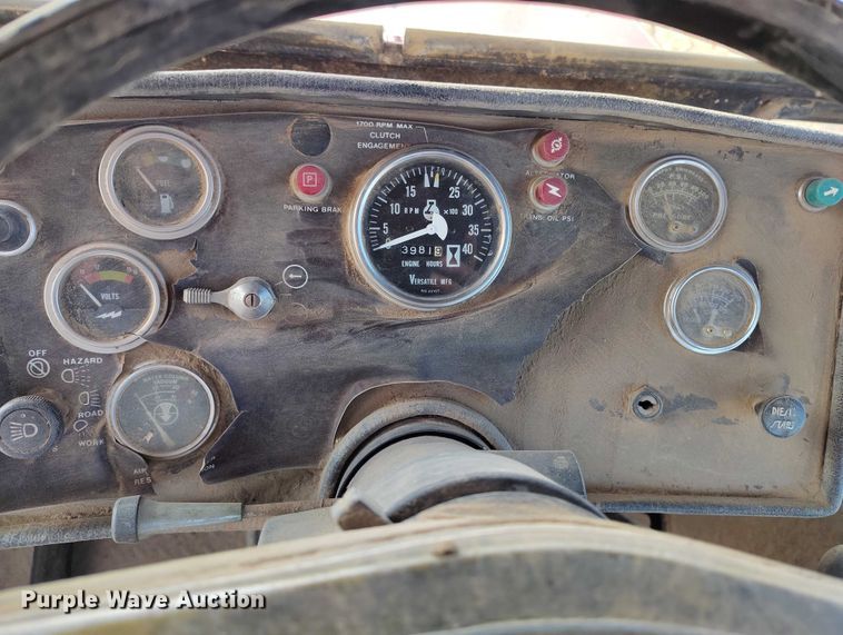 image for item IH9340 1979 Versatile 855 4WD tractor