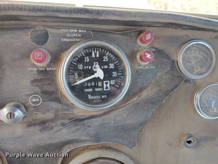 image for item IH9340 1979 Versatile 855 4WD tractor