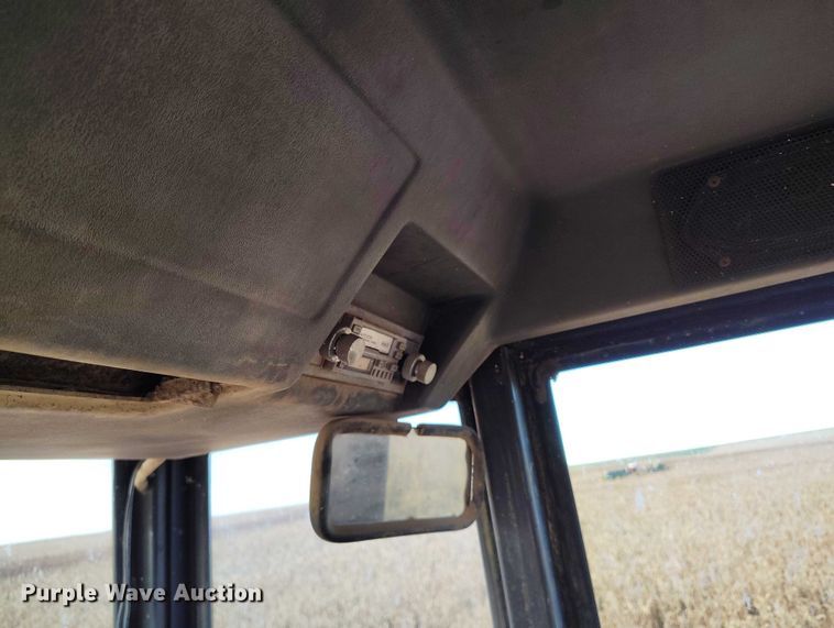 image for item IH9340 1979 Versatile 855 4WD tractor