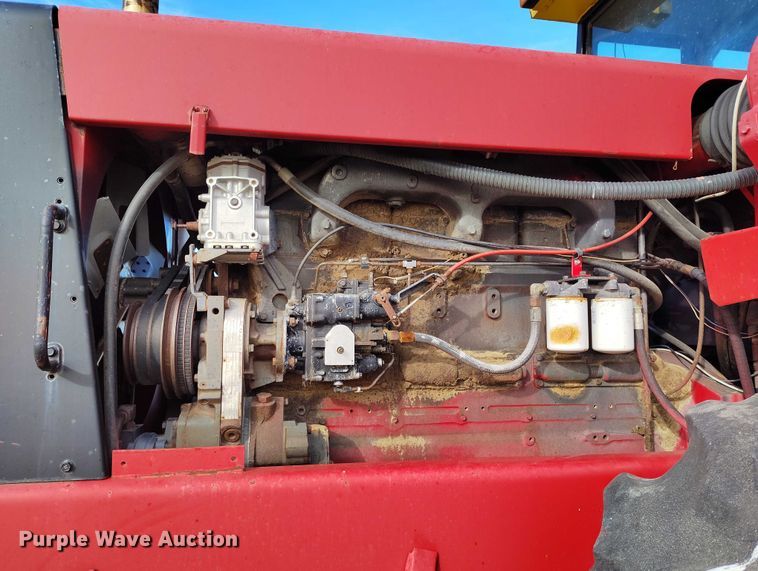 image for item IH9340 1979 Versatile 855 4WD tractor