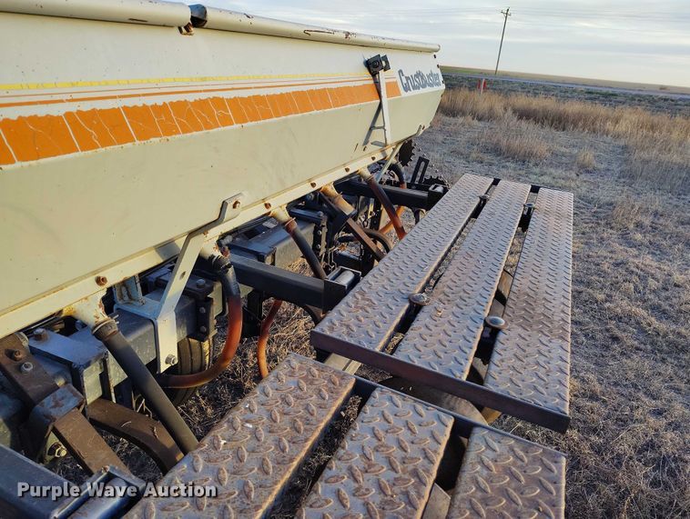 image for item IH9341 Crustbuster 3200 TS grain drill