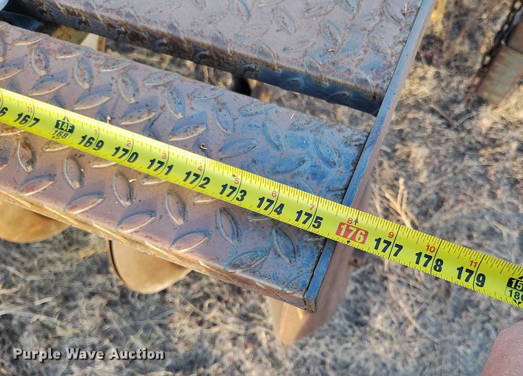 image for item IH9341 Crustbuster 3200 TS grain drill