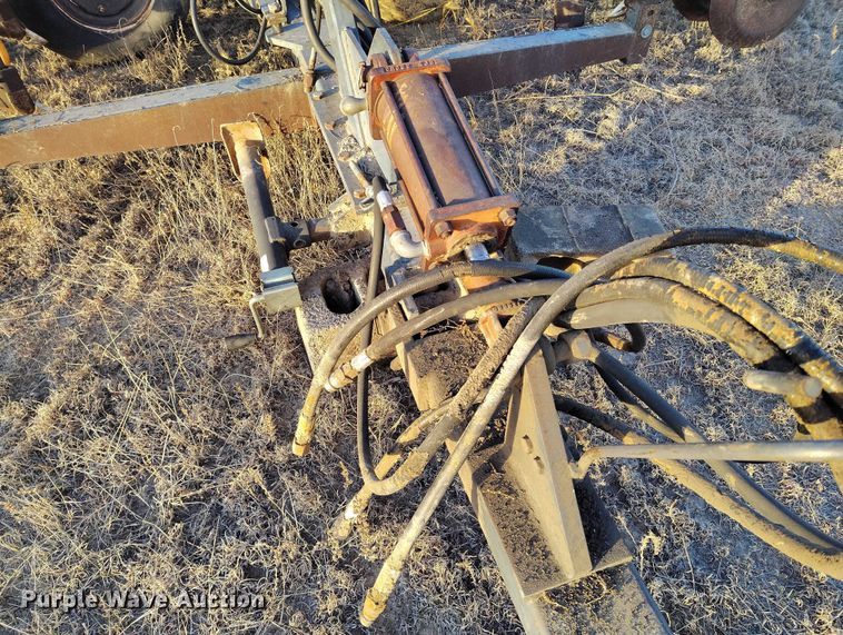 image for item IH9341 Crustbuster 3200 TS grain drill