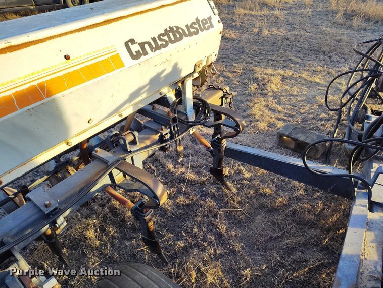 image for item IH9341 Crustbuster 3200 TS grain drill