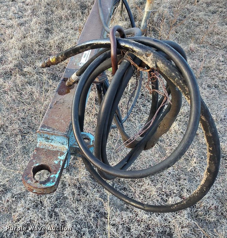 image for item IH9342 John Deere LZ 812 grain drill