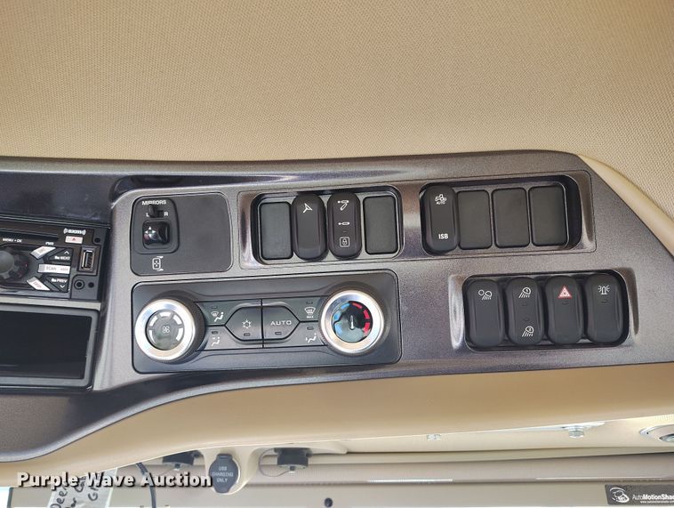 image for item IP9737 2021 Case IH Magnum 280 AFS Connect MFWD tractor