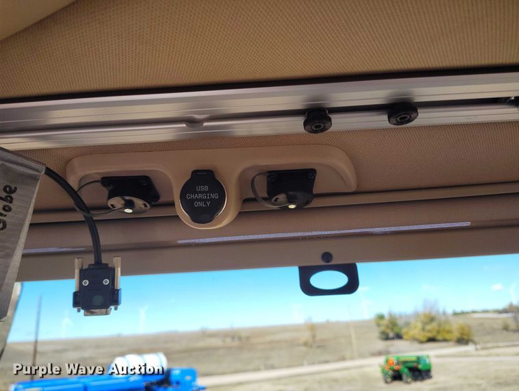 image for item IP9737 2021 Case IH Magnum 280 AFS Connect MFWD tractor