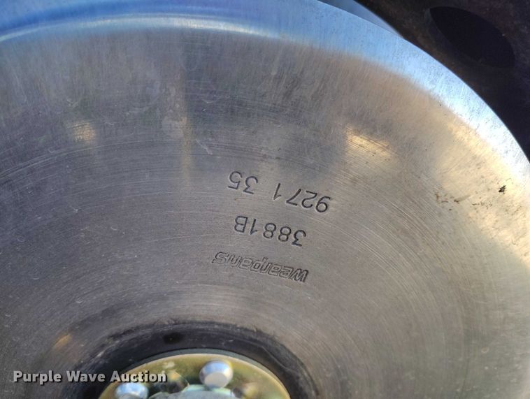 image for item IP9738 2015 Landoll 5531-40X10 grain drill