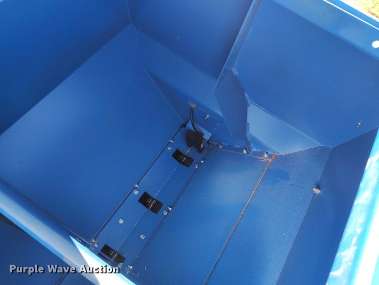 image for item IP9738 2015 Landoll 5531-40X10 grain drill