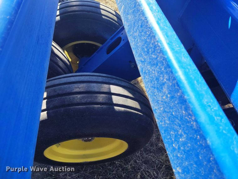 image for item IP9738 2015 Landoll 5531-40X10 grain drill