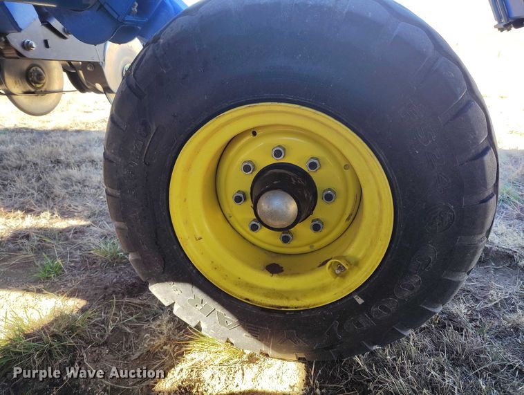 image for item IP9738 2015 Landoll 5531-40X10 grain drill