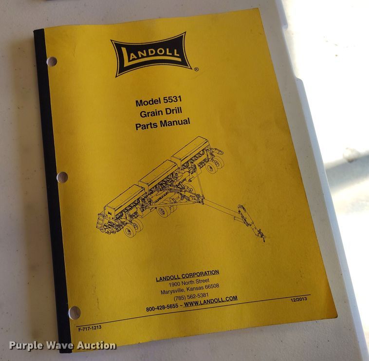 image for item IP9738 2015 Landoll 5531-40X10 grain drill