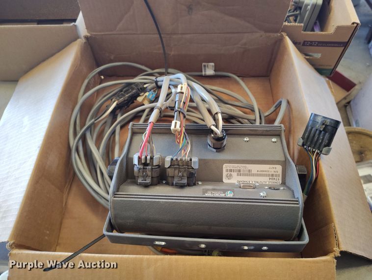 image for item IP9738 2015 Landoll 5531-40X10 grain drill