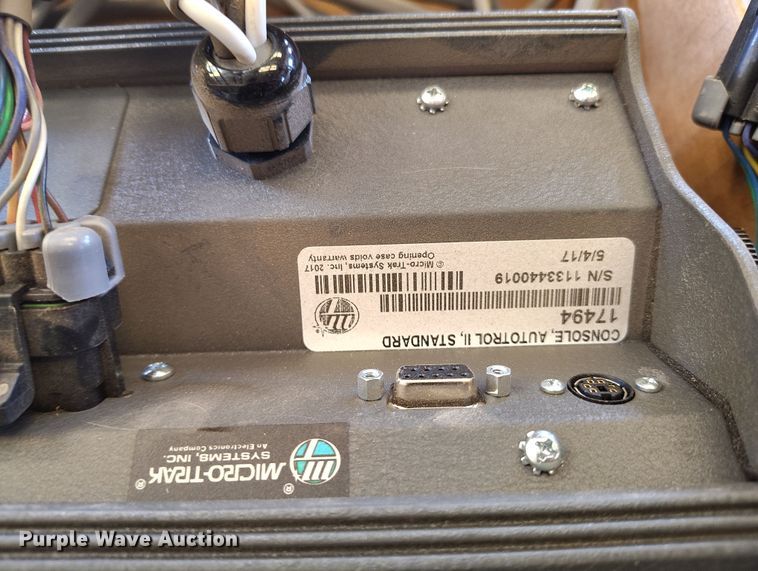 image for item IP9738 2015 Landoll 5531-40X10 grain drill