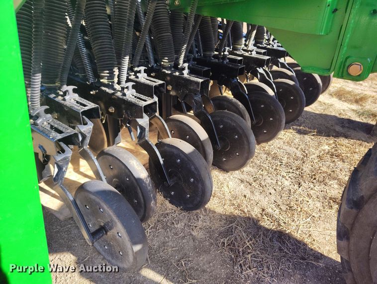 image for item IP9739 2023 Great Plains 3P806NT no-till grain drill