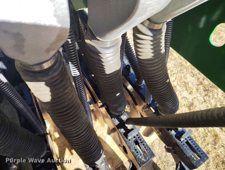 image for item IP9739 2023 Great Plains 3P806NT no-till grain drill