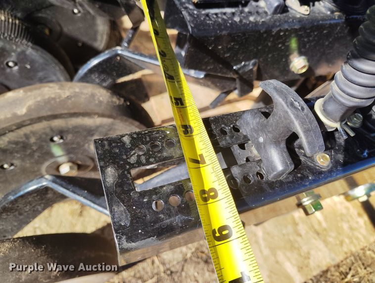 image for item IP9739 2023 Great Plains 3P806NT no-till grain drill