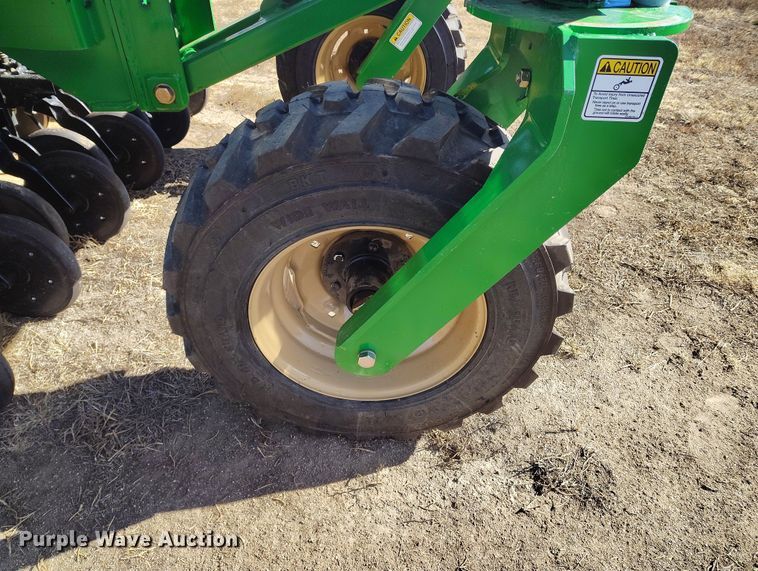 image for item IP9739 2023 Great Plains 3P806NT no-till grain drill