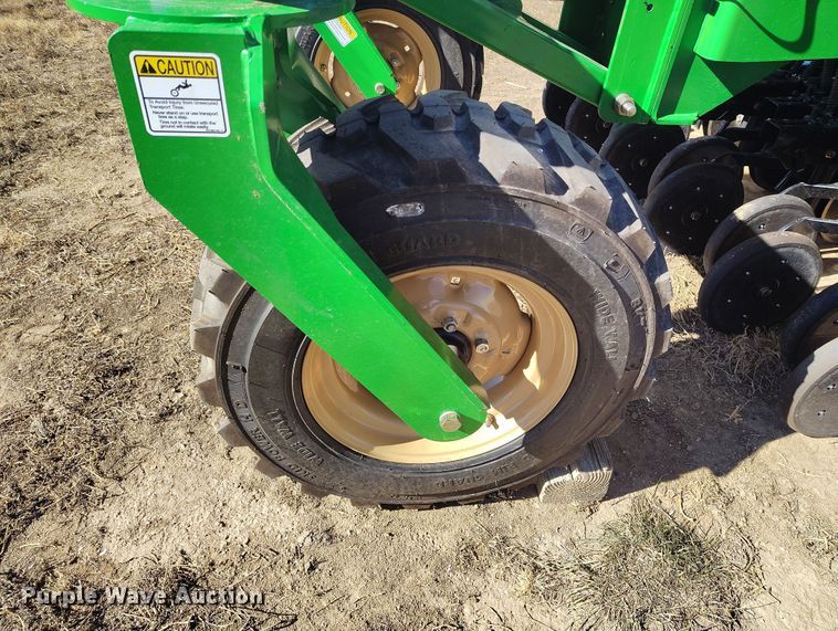 image for item IP9739 2023 Great Plains 3P806NT no-till grain drill