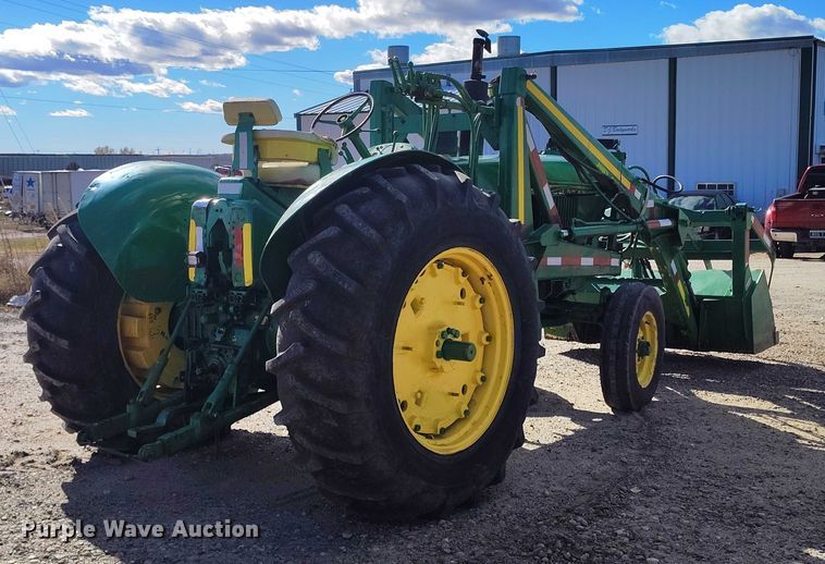 image for item IP9740 1961 John Deere 4010 tractor