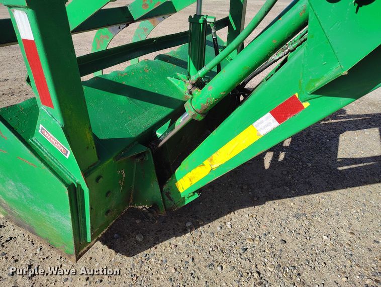 image for item IP9740 1961 John Deere 4010 tractor