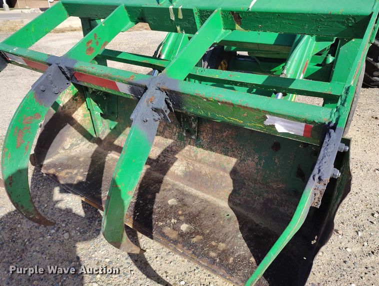 image for item IP9740 1961 John Deere 4010 tractor