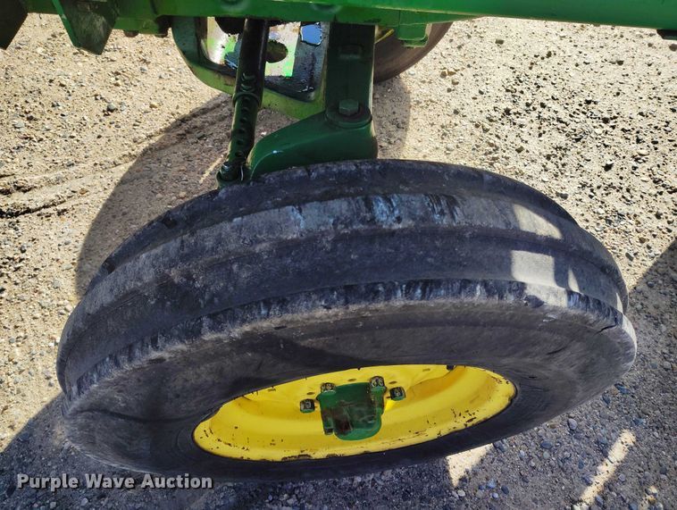 image for item IP9740 1961 John Deere 4010 tractor