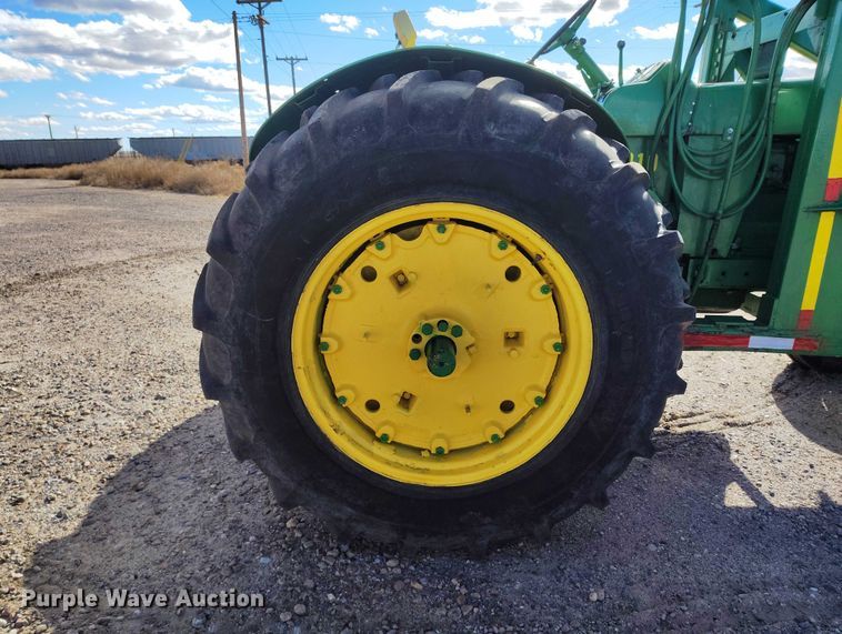 image for item IP9740 1961 John Deere 4010 tractor