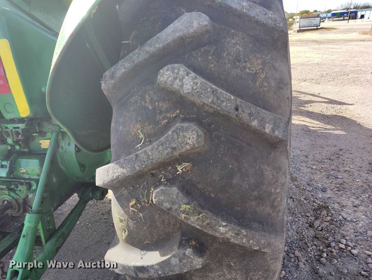 image for item IP9740 1961 John Deere 4010 tractor