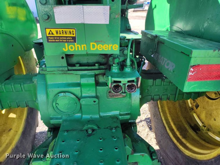 image for item IP9741 1962 John Deere 4010 tractor