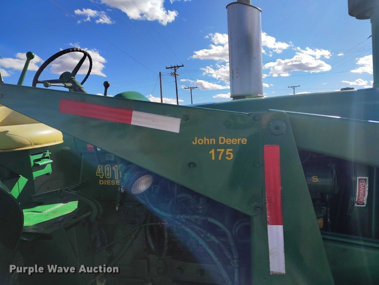 image for item IP9741 1962 John Deere 4010 tractor