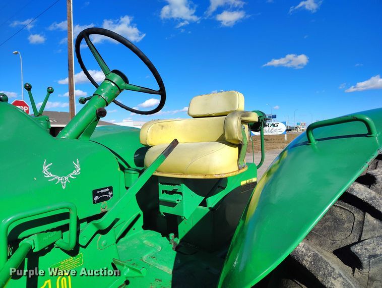 image for item IP9741 1962 John Deere 4010 tractor