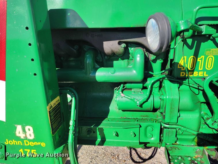 image for item IP9741 1962 John Deere 4010 tractor