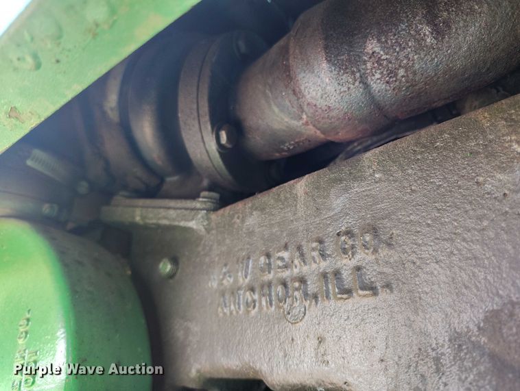 image for item IP9741 1962 John Deere 4010 tractor